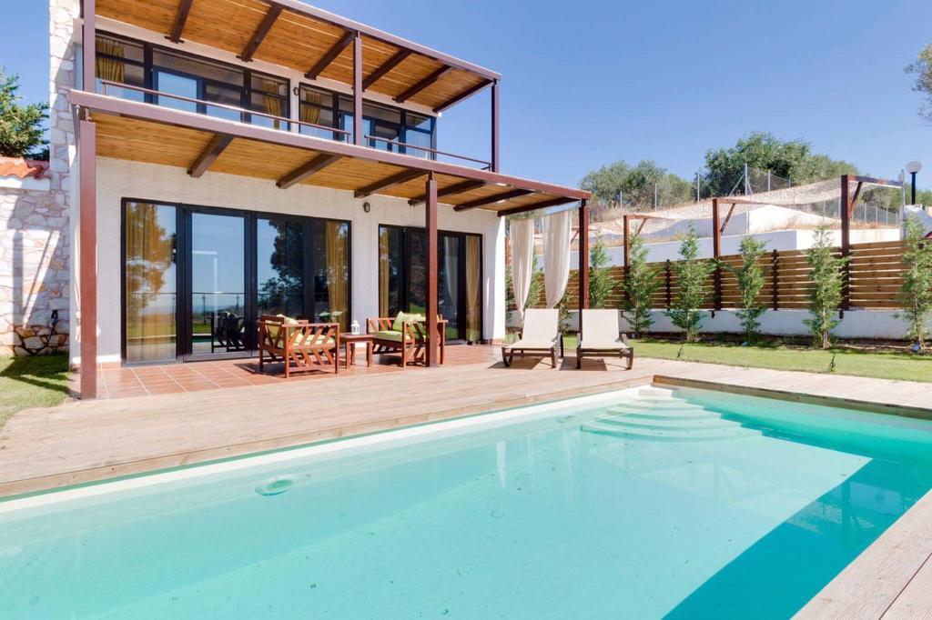 Kalma Villas Неа Мудания Екстериор снимка